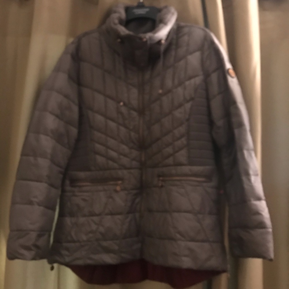 Bernardo fitted wind jacket